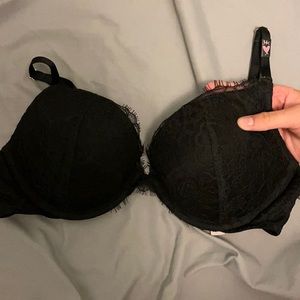 NWT Victoria Secret Lace push up bra